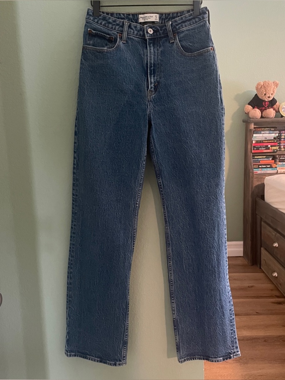 Abercrombie Curve Love High Rise 90s Relaxed Jean